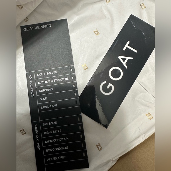 Air Jordan 1 Mid SE Split Black White - Picture 5 of 7